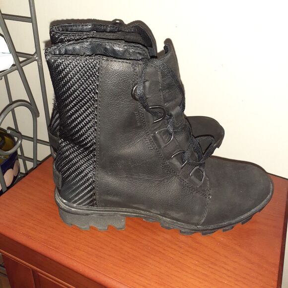 Sorel Boots 7 - Picture 3 of 12